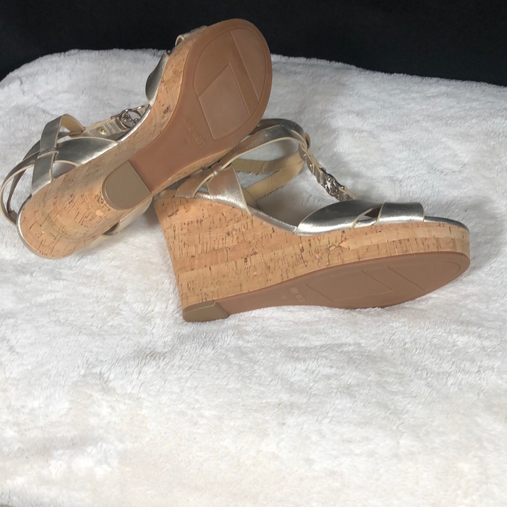 NEW = NINE WEST , Size 9 , wedge Sandals, - Picture 6 of 8